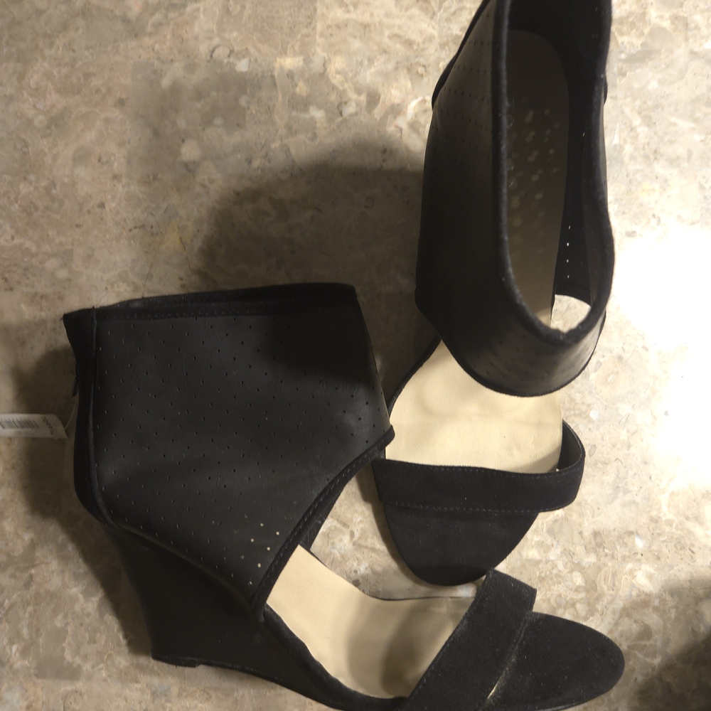 Torrid Black Wedge Sandals 12W
